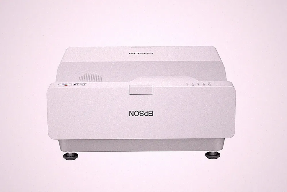 Epson EB-770F FHD Ultrakurzdistanz Laser Beamer 4100 Ansi-Lumen Weiß Neuwertig