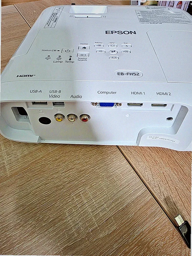 Epson EB-FH52 Full HD Beamer 4000 Lumen 0 Std. + Ersatzlampe