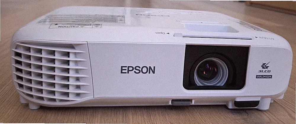 EPSON EB-U05 3LCD Beamer WUXGA 1920x1200 | Original-Lampe | 548 Std.