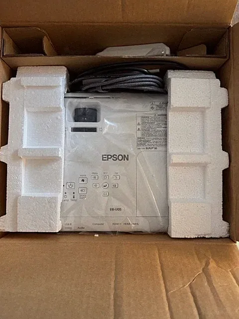 Epson EB-U05 Projektor WUXGA 3400 lm & WLAN ELPAP10