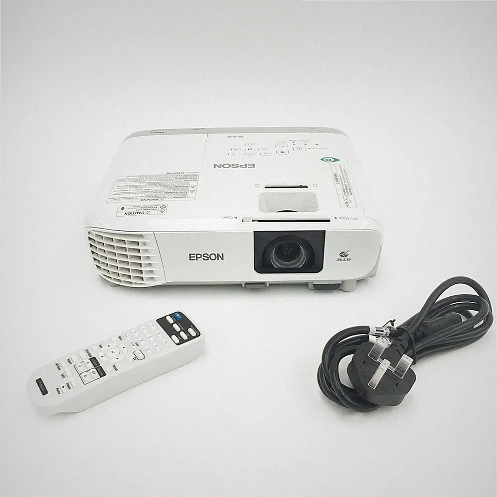 Epson EB-W39 3500 Lumen WXGA Breitbild HDMI Projektor + Fernbedienung 3339 Stunden gebraucht