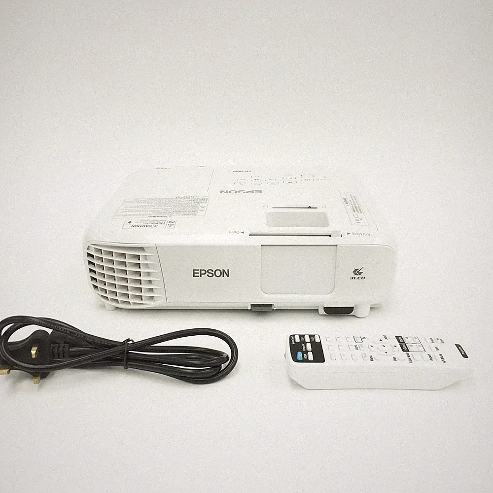 Epson EB-W49 3800 Lumen WXGA Heimkino Beamer + Fernbedienung - 2517 Stunden gebraucht
