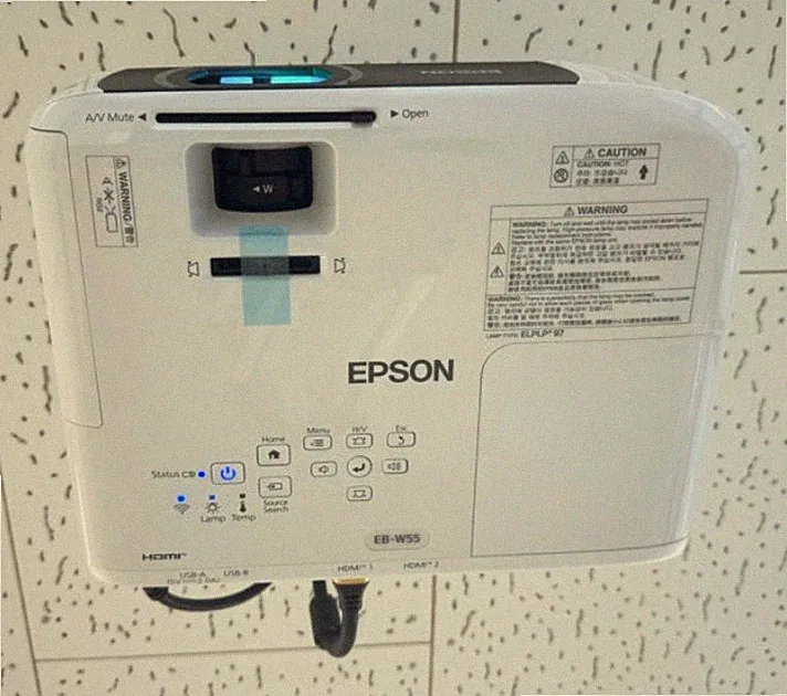 EPSON EB-W55 Beam Projektor Business Projektor WXGA 3LCD 4.000lm / Express