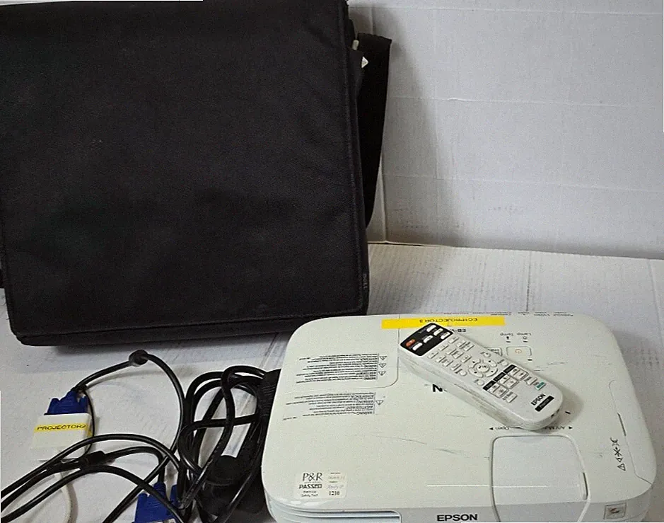 Epson EB-W7 - WXGA Konferenzraumprojektor