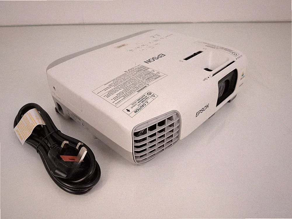 Epson EB-X20 H570B HDMI Heimkino Beamer - 2053 Lampenstunden