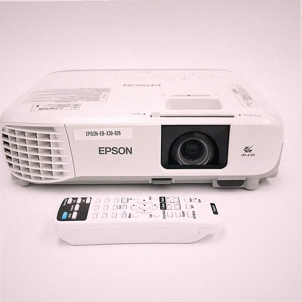 Epson EB-X39 3500 Lumen HDMI Heimkino Beamer + Fernbedienung - 826 Stunden gebraucht