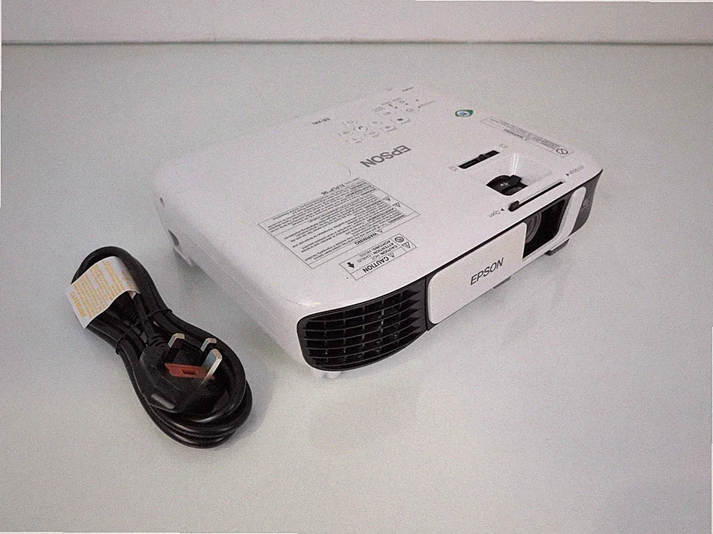 Epson EB-X41 3LCD HDMI Heimkino Beamer - 1168 Lampenstunden