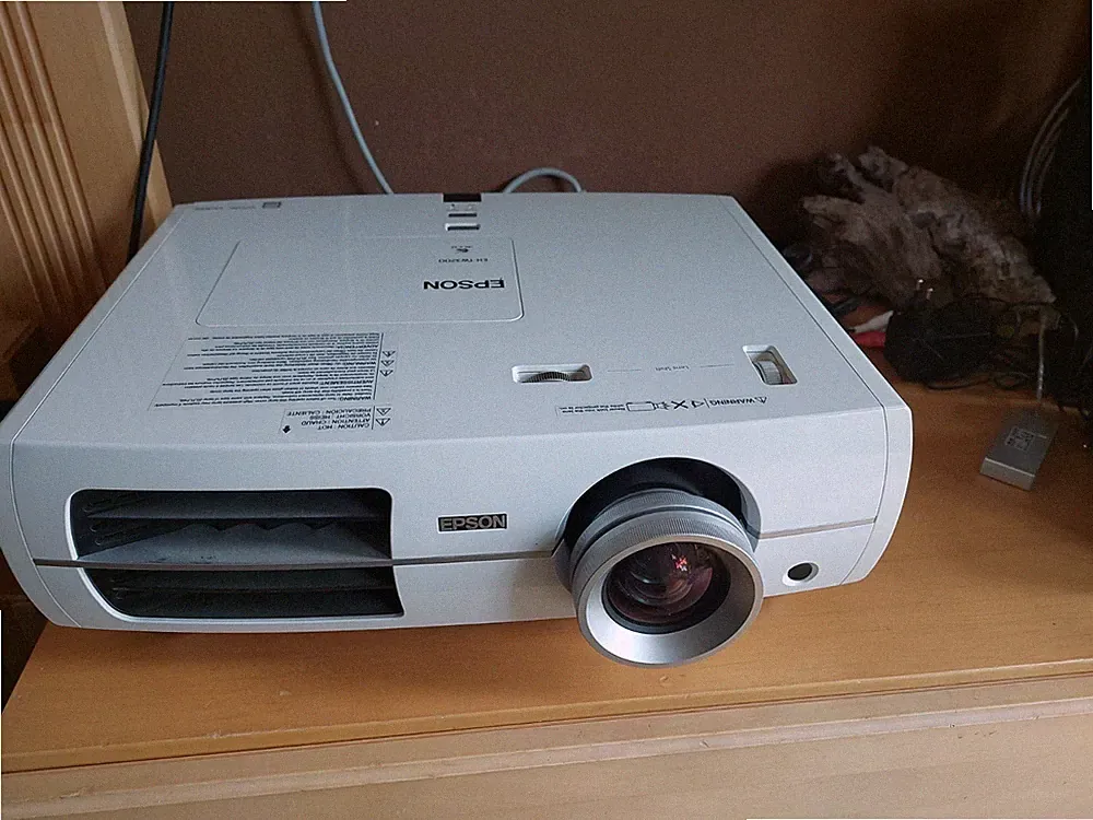 Epson EH-TW 3200 LCD Beamer Projektor 1080P Full HD