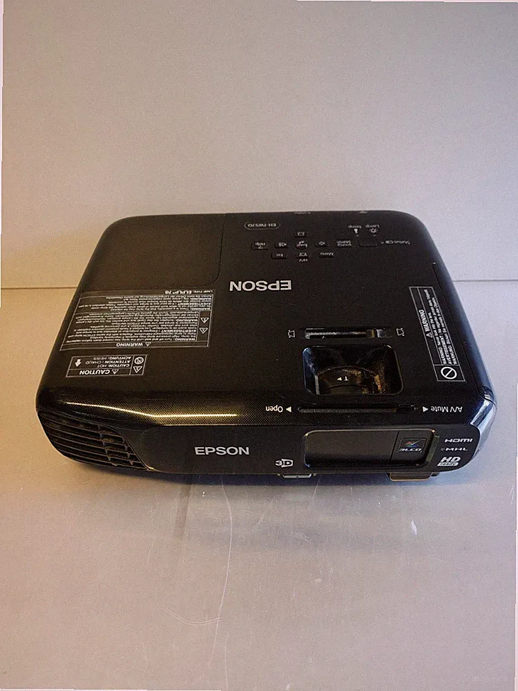 Epson EH-TW570 Heimkino Projektor 3LCD HD Ready 720p 3D 3000 ANSI HDMI USB