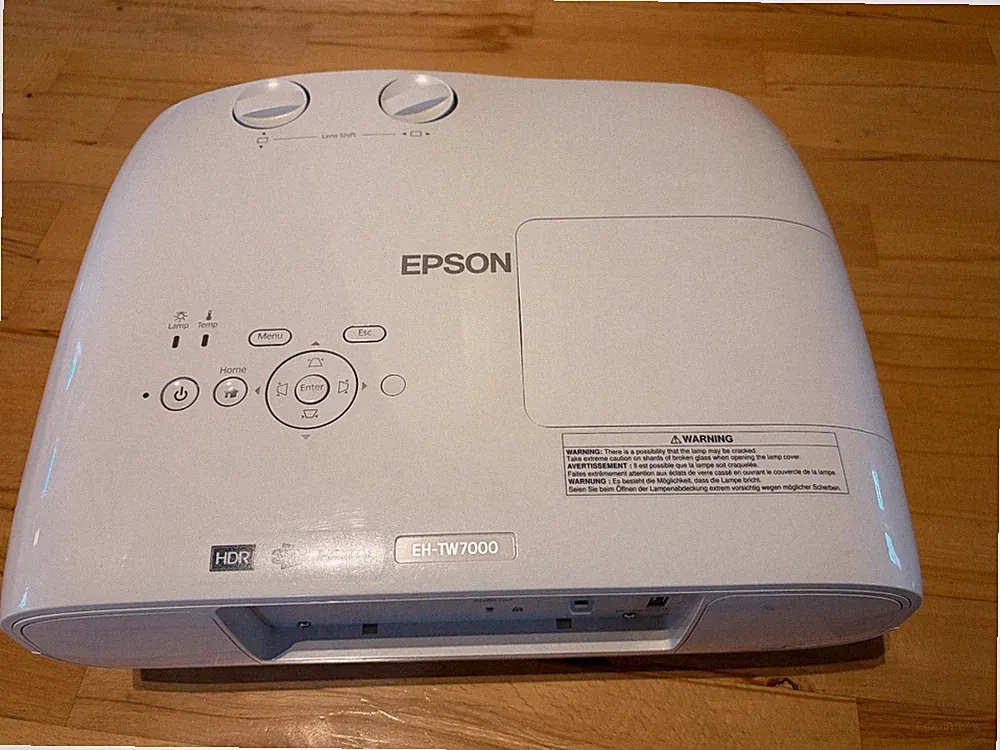 Epson EH-TW7000 4K PRO-UHD 3LCD Beamer HDR 3D Heimkino Projektor - Linse defekt