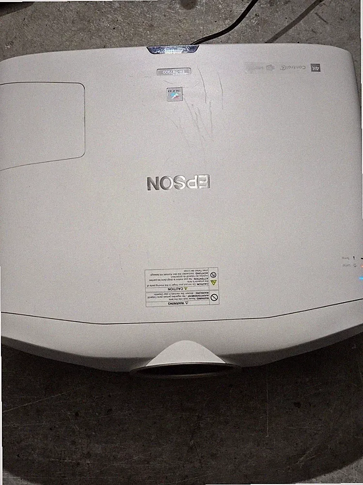 Epson EH-TW7300 4K Ultra HD 3D HS Heimkino Projektor ungeprüft für Ersatzteile