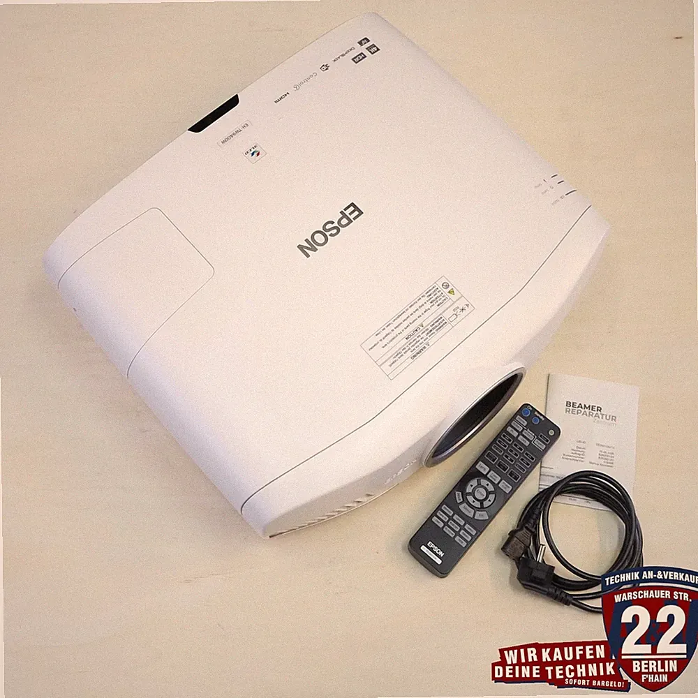 EPSON EH-TW9400 4K HDR 3D High-End Beamer nur 1989 Lampenstunden