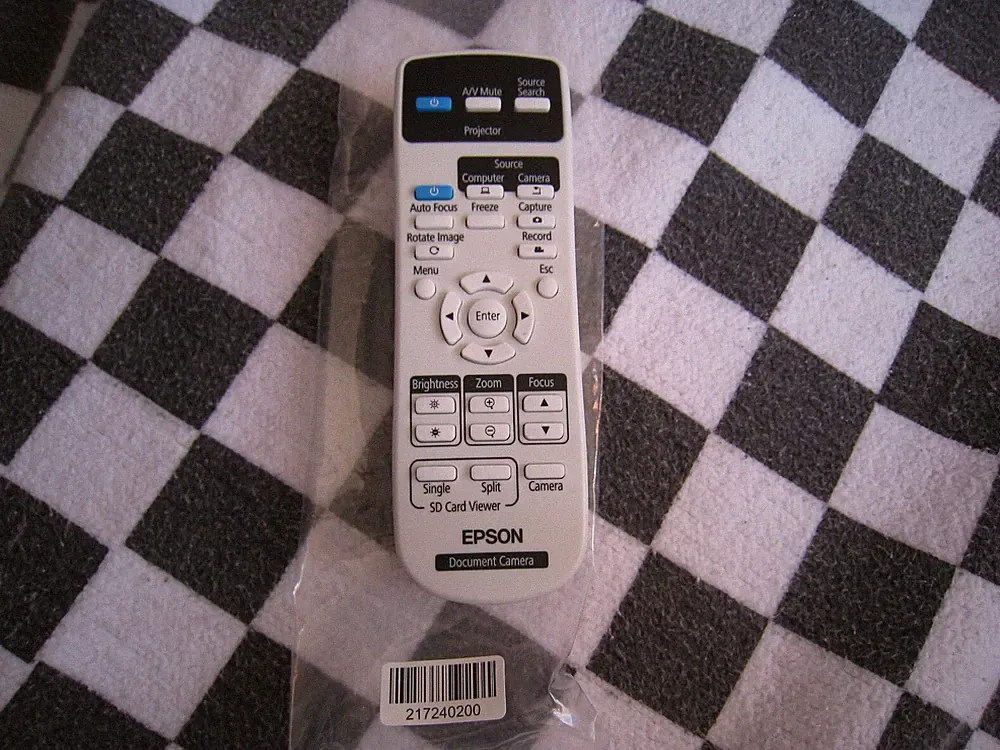 EPSON Fernbedienung 217240200 FÜR Document Camera - Beamer 2172402 .