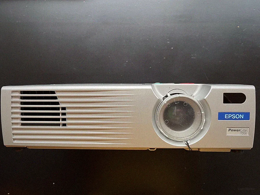 Epson LCD Beamer 720 EMP, PowerLite, Originalkabel,Tasche, Ersatzlampe, Pointer