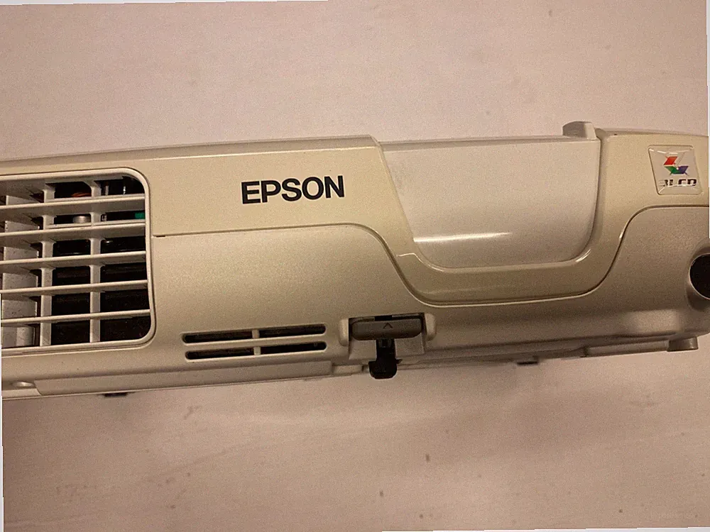 epson lcd beamer H328b mit Fernbedienung inklusive Tasche