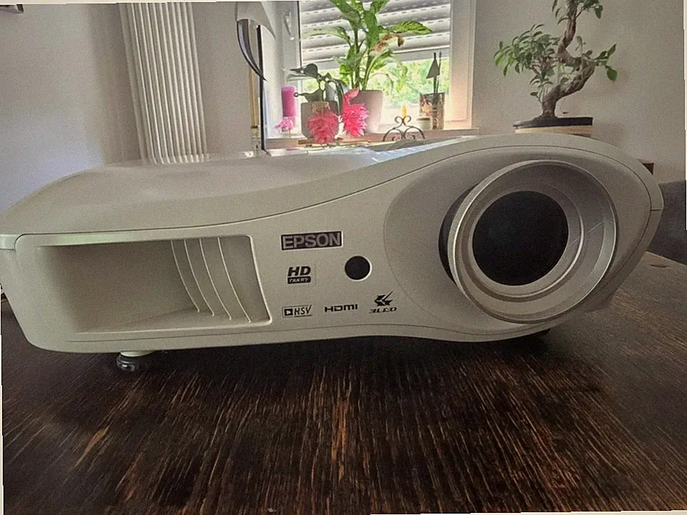 Epson LCD Projector EMP-TW680 Beamer Heimkino - Sehr guter Zustand