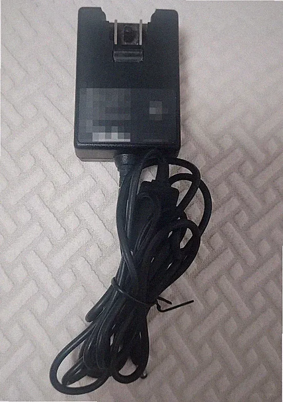 Für Delta ADP-15AH AC 5V 3A 4.0*1.74 Taschenprojektor Netzteiladapter 1Stück