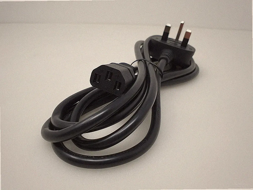 Für Panasonic PT-VMZ60 LCD-Projektor Netzkabel Wasserkocher Kabel 2 m UK-Stecker