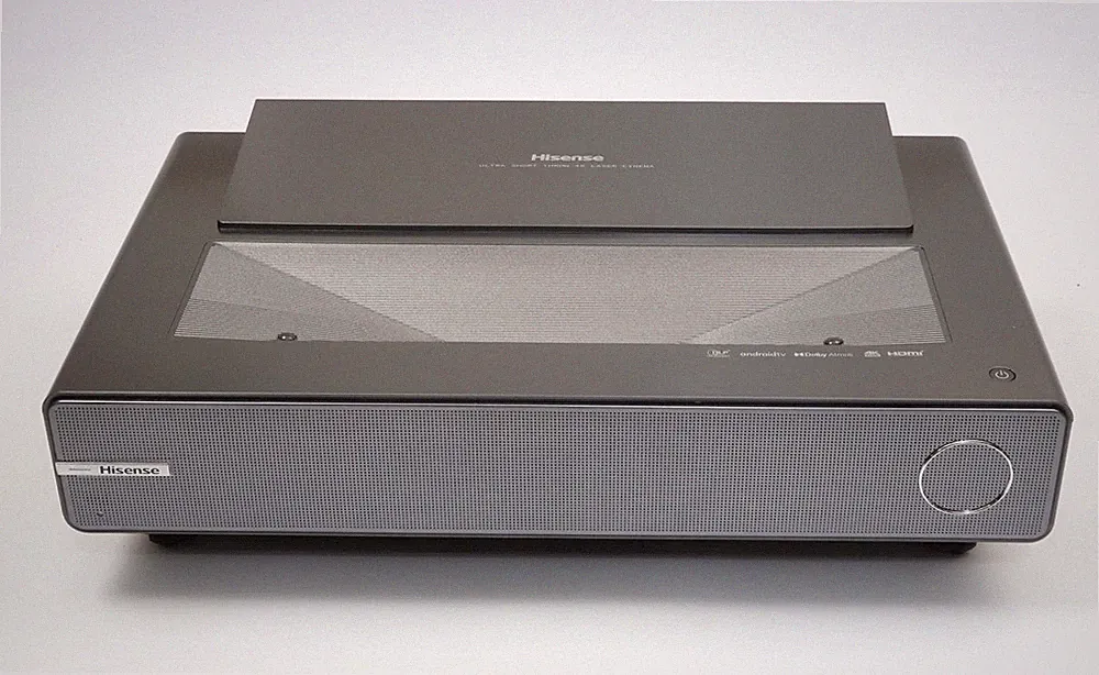 Hisense PX1-PRO 4K TriChroma Laser Cinema UST Beamer OVP TopZustand + 2J GEWÄHR