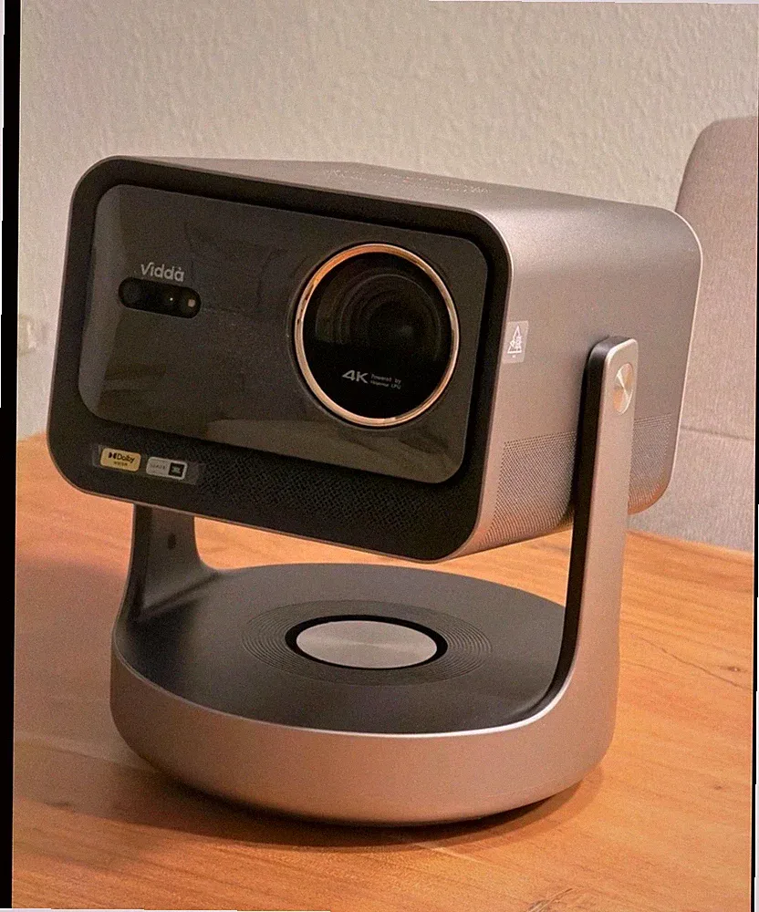 3000 ANSI Lumen 4K Beamer