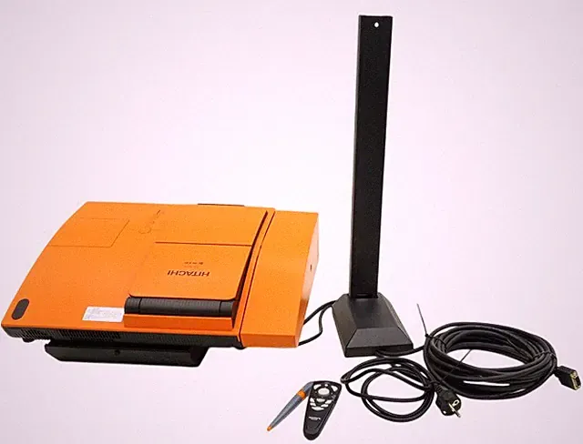 Hitachi ED-A110 3LCD Projektor Beamer Kurzdistanz WXGA HDMI VGA EDA1103LCD