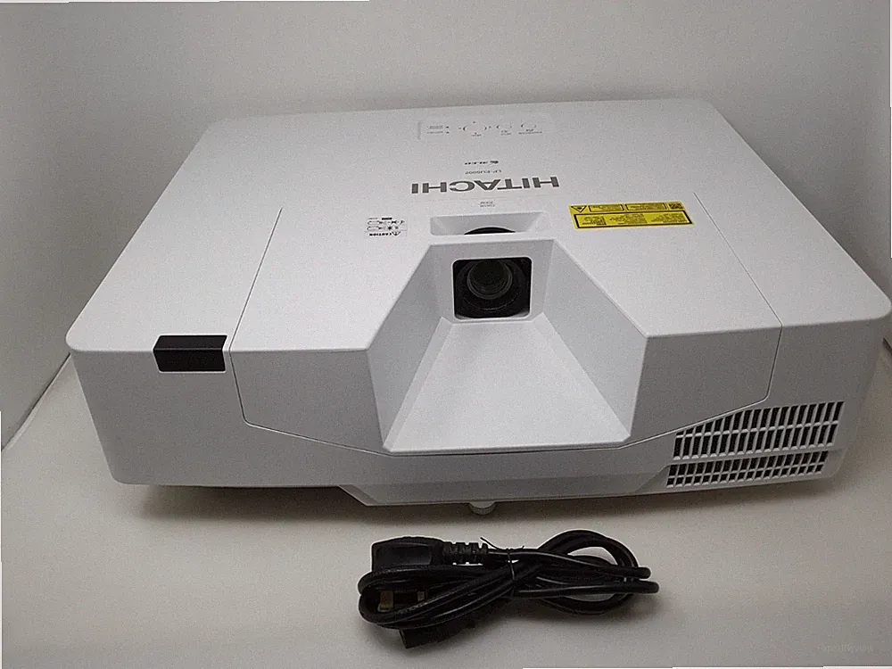 Hitachi LP-EU5002 WUXGA 3LCD Laser Projektor 5000 Lumen Ersatzteile Reparatur Defekt