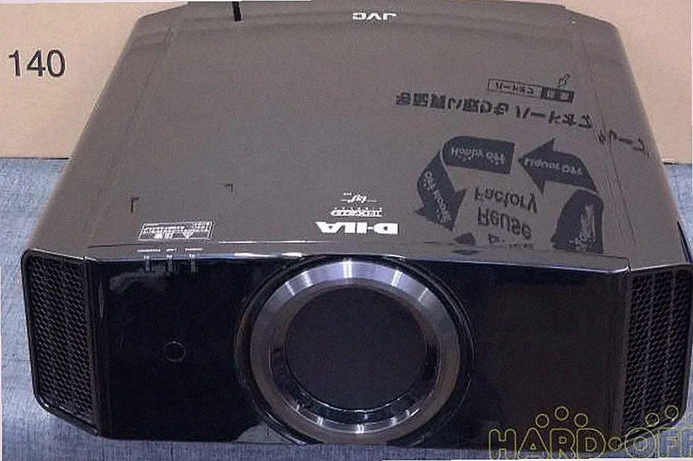 Jvc Victor DLA-X75R-B 4K Beamer Heimkino Beamer 1.186 Stunden 1200lm Gebraucht