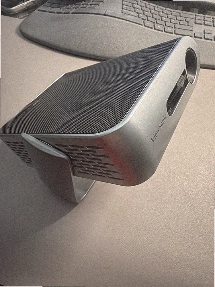 Kaum genutzt! Portable Beamer ViewSonic M1+, Mit Zubehör Und Original-Verpackung