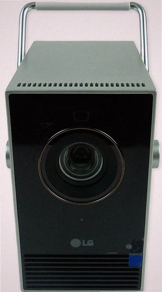 LG CineBeam Q HU710PB 4K Laser Beamer NEUw. + OVP + Rechn./2J. GEWÄHR!