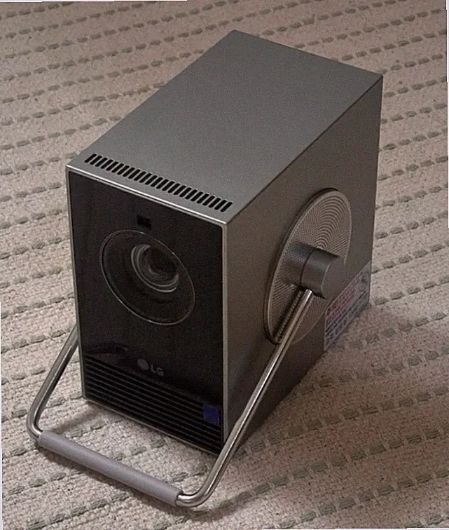 LG CineBeam Shorts PU615U Ultra-Kurzdistanz-Heimkino-4K-Projektor 100 Zoll