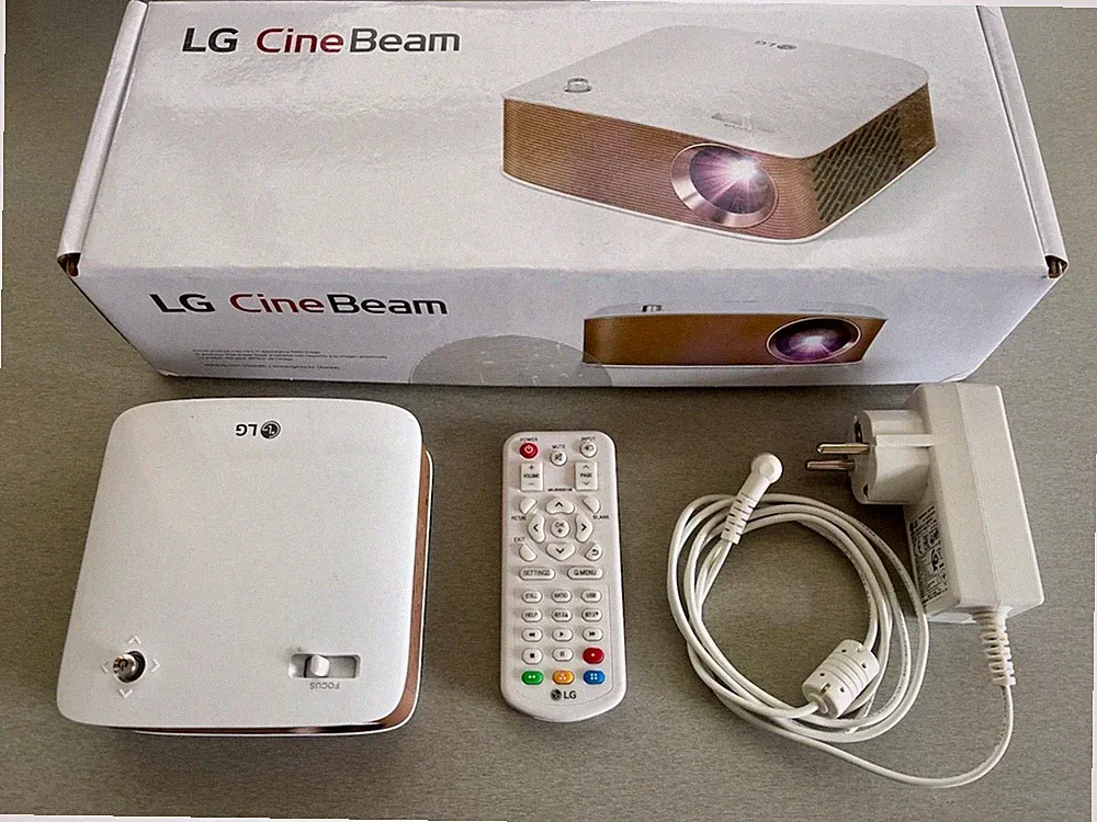 LG Minibeam PH150G