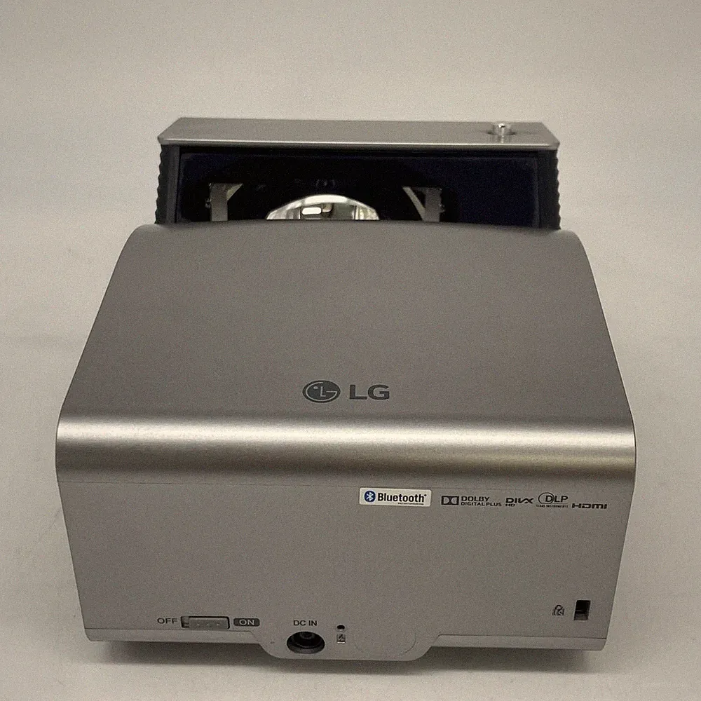 LG PH450UG LED Ultra Kurzdistanz Projektor funktionstüchtig gebraucht