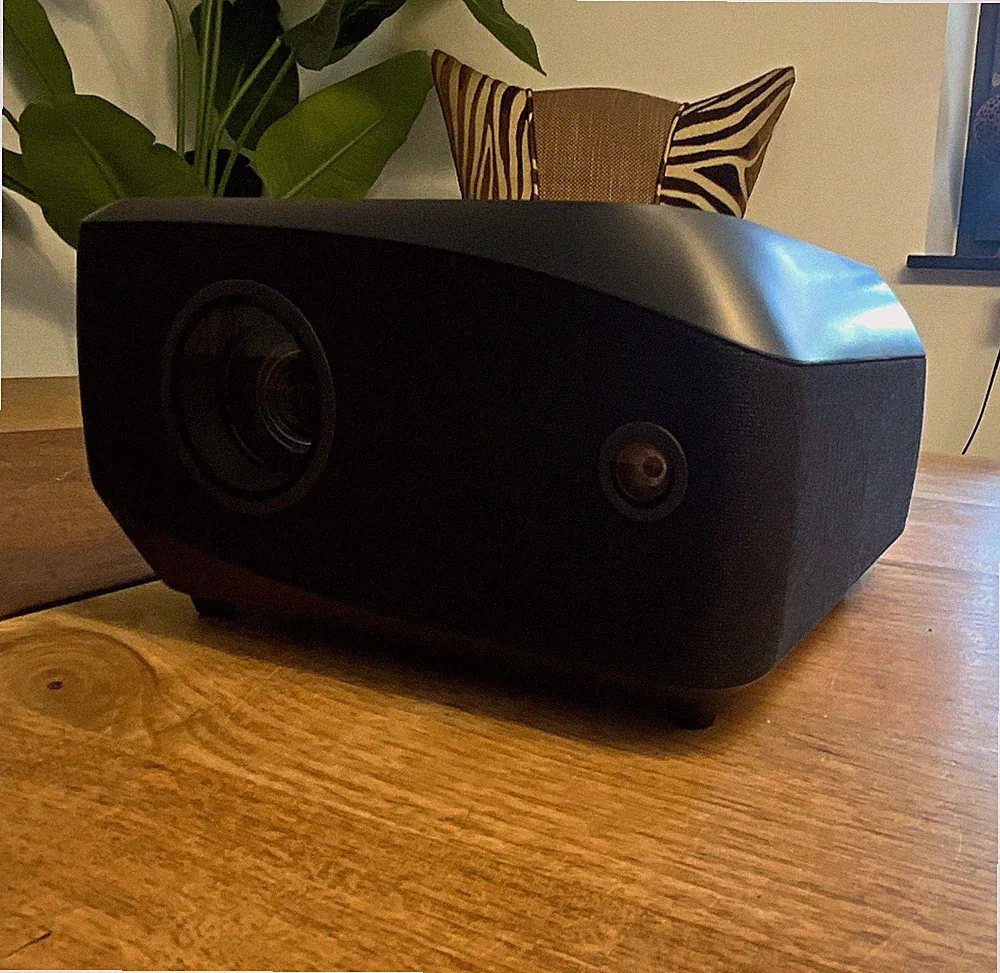 LIGHTFORM LF2 DLP Beamer Full HD 1080p 1500 ANSI HDMI USB LAN Lautspr. Schwarz