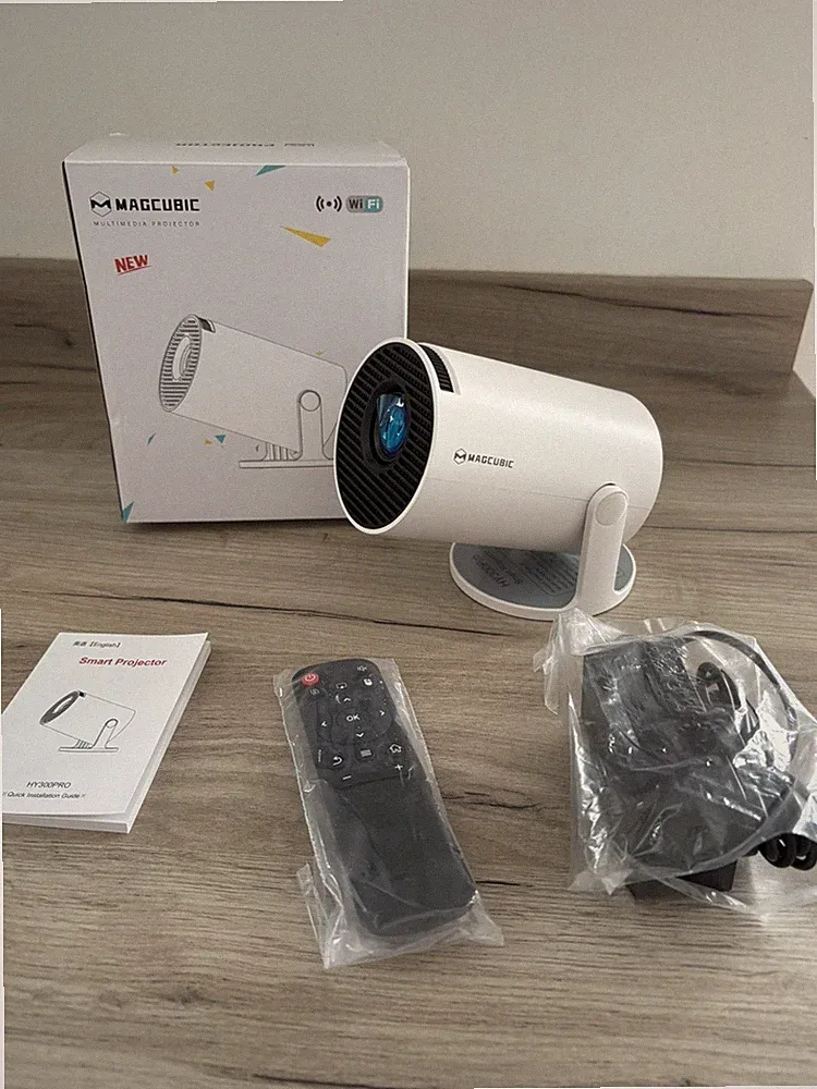 Magcubic HY300 PRO Mini Beamer Android 14 WiFi 6
