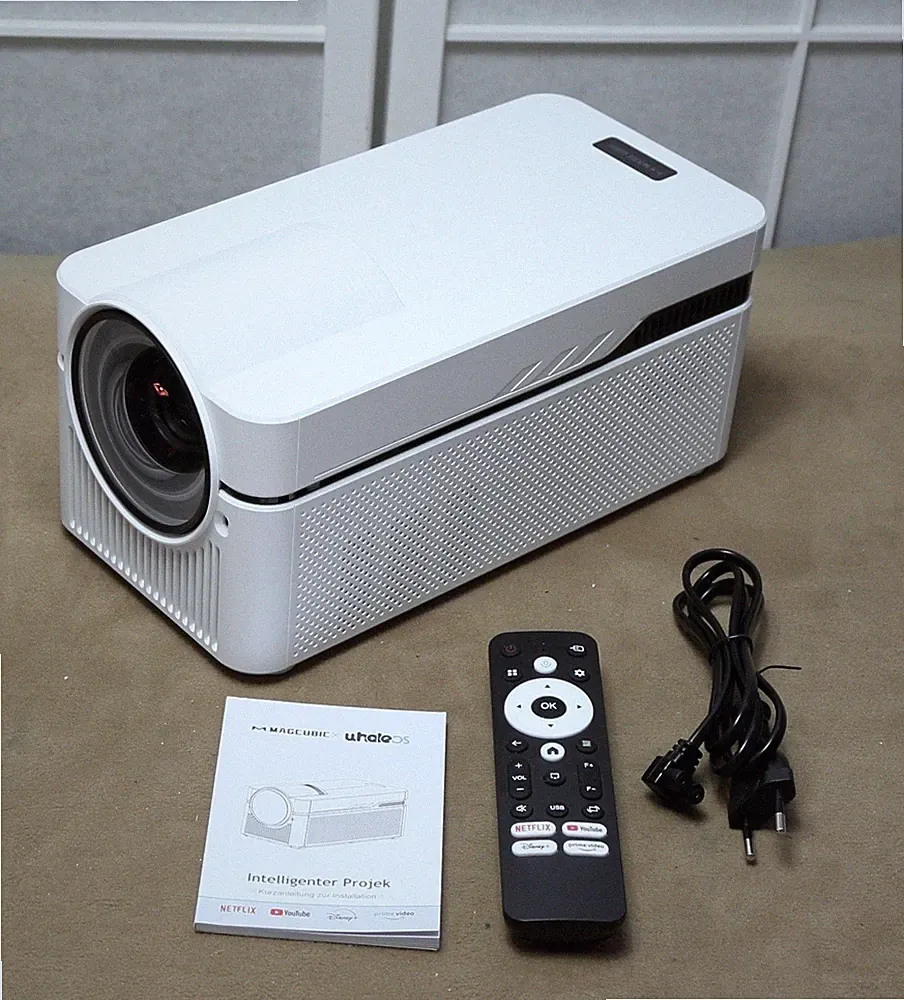 Magcubic HY450 NTV Smart Projector 5G WiFi 6 BT 5.0 700ANSI Kurzdistanz