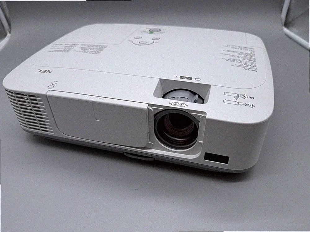 NEC NP-M260W WXGA Beamer / Projektor (HDMI, 2.600 ANSI-Lumen) – Nur Gerät