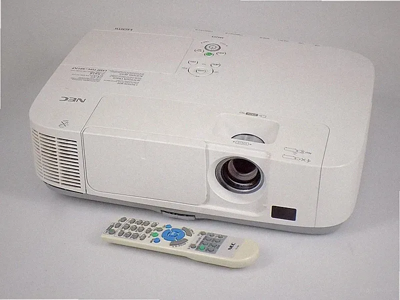 NEC NP-M420X LCD Beamer 4200 ANSI Lumen XGA 2000:1 Kontrast Projektor, Lampe NEU