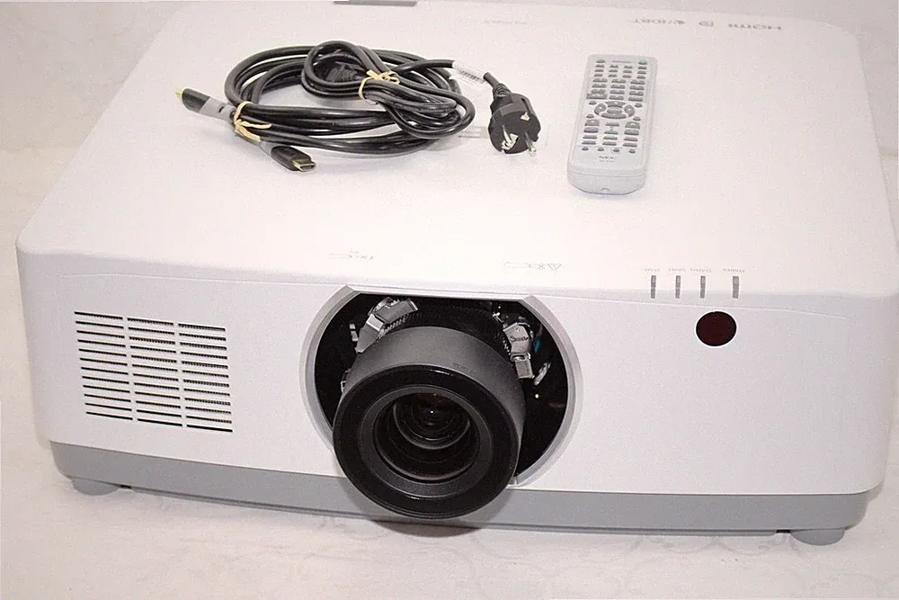 *Nec NP-PA653ULG+NP41ZL*Laser Beamer Projektor projector 6500 ANSI 2,5mio:1 4K