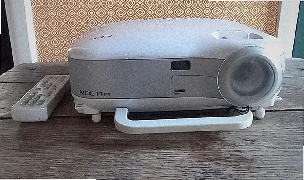 NEC VT470 - 3LCD SVGA-Projektor - weiß