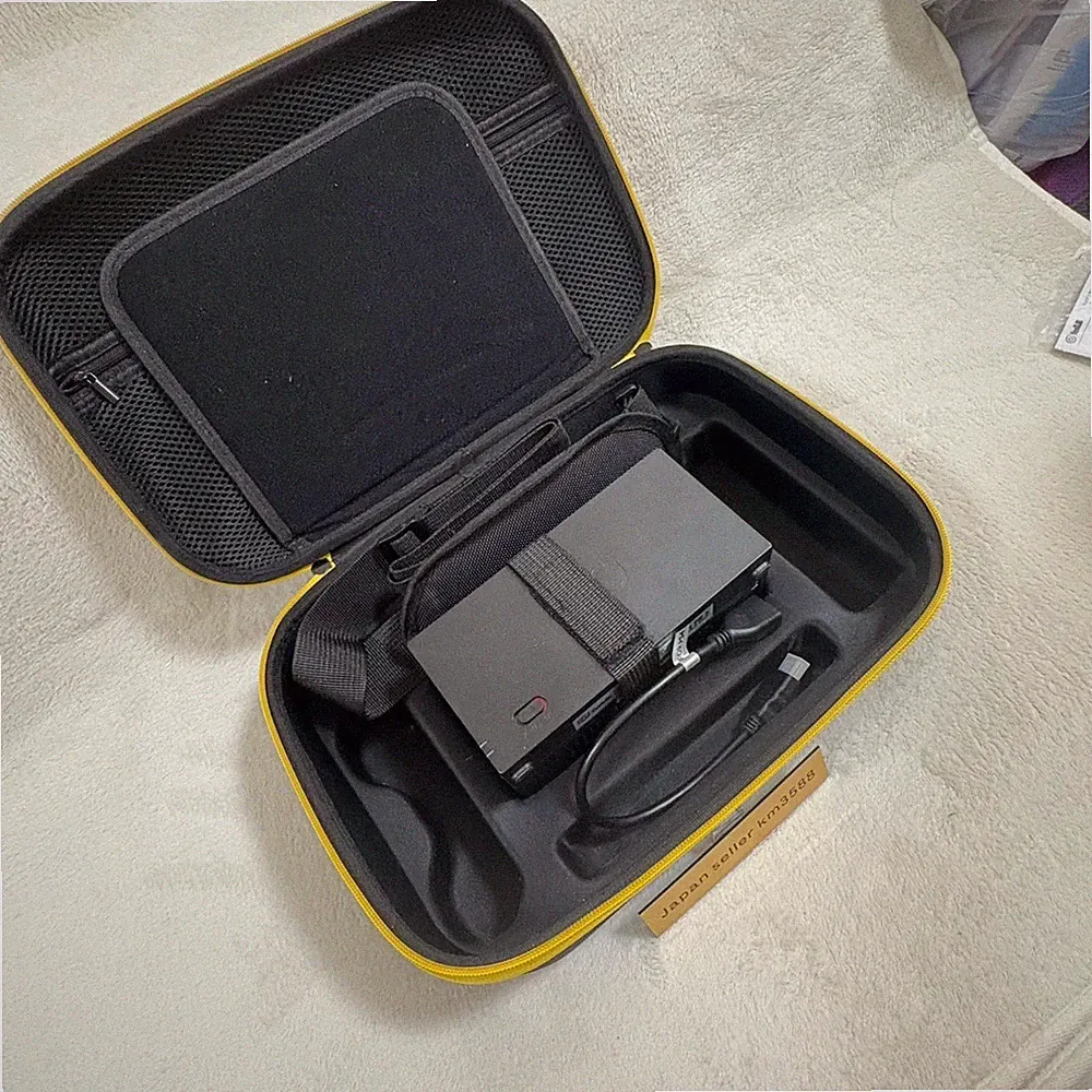 OJO Projektor für Nintendo Switch - kompaktes tragbares Gerät Versand aus Jap...