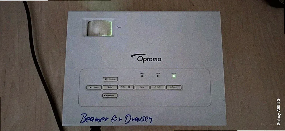 Optoma DLP Beamer VGA Lampe Hat Schon 1500 Stunden Runter.