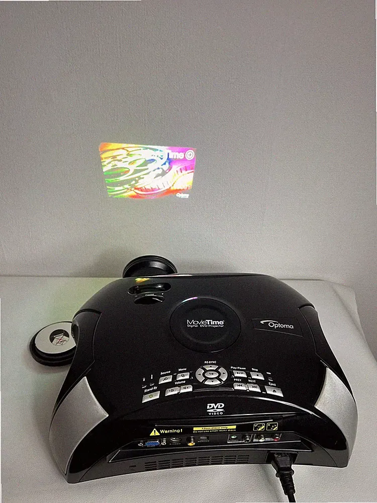 Optoma DVD 100 VDDVGG MovieTime Digita DVD Beamer - 1600 Lumen