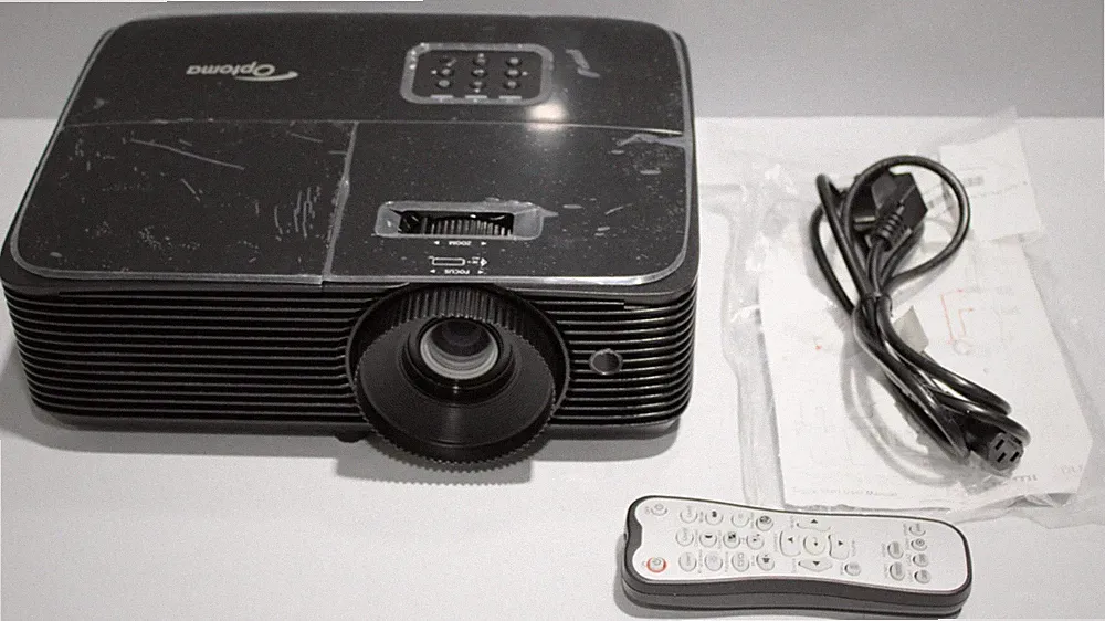 Optoma HD146X Full HD DLP Beamer 3600 Lumen HDMI USB Schwarz