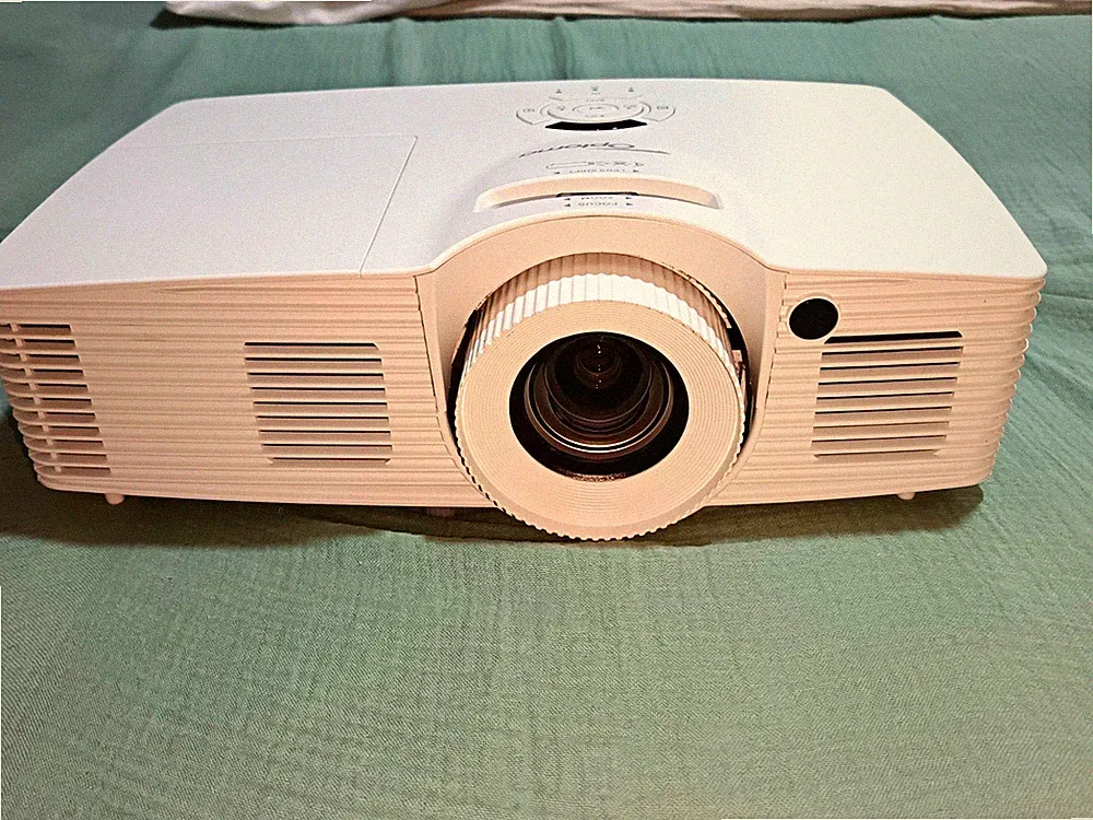 Optoma HD29 Darbee Full HD DLP 3D Beamer weiß 3200 ANSI inkl. 4 ZF 2100Brillen