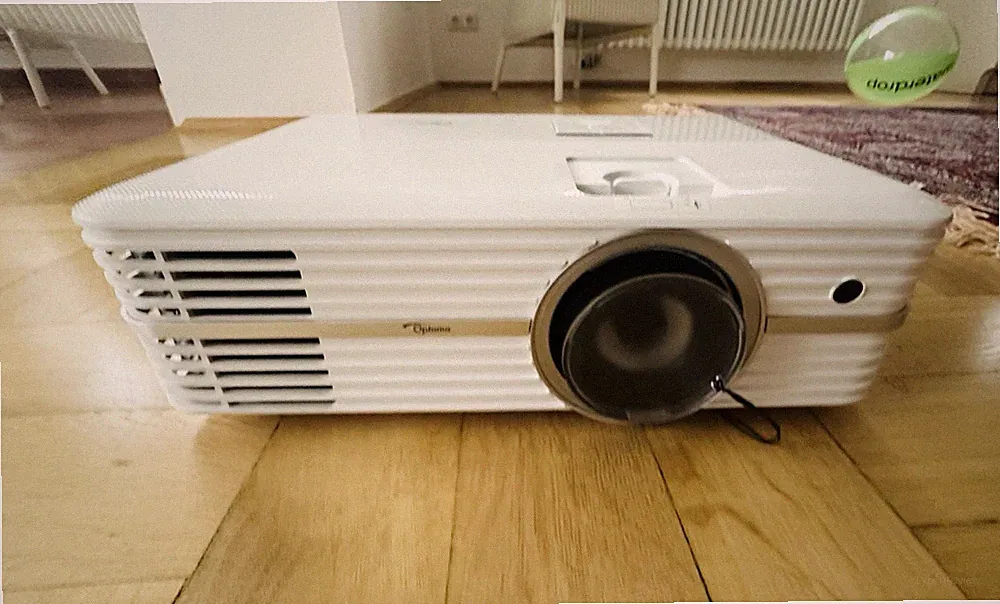 OPTOMA UHD3200A 4K Beamer 3600 Lumen Heimkinoraum Edition !tiptop wenig Stunden!
