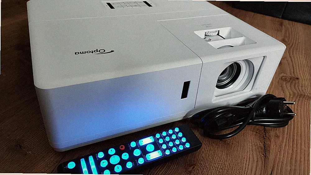 Optoma ZU506te 5.500 ANSI LUMEN, WUXGA professioneller Laserbeamer - neuwertig
