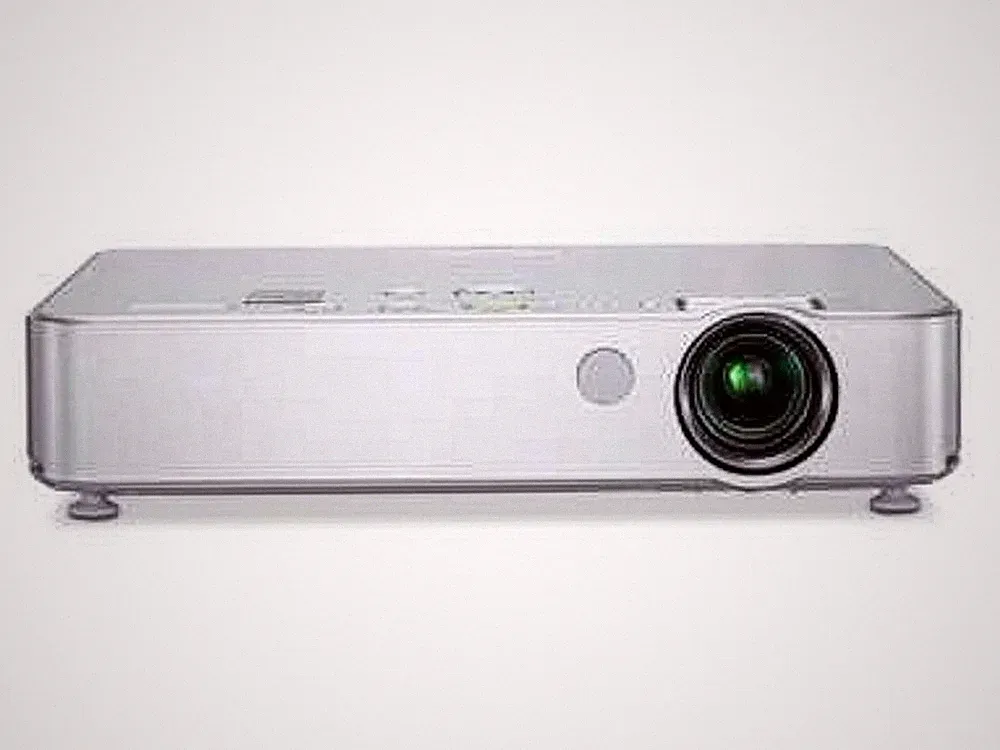 Panasonic LCD PT-LB51EA Beamer 2895 Stunden