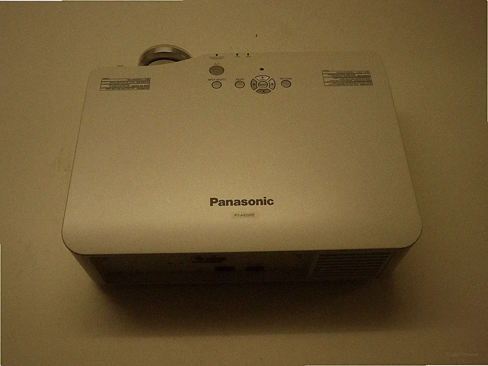 Panasonic PT-AX200E Beamer Projektor Lens-Shift HDMI 1280x720 1100h OVP, Zubehör