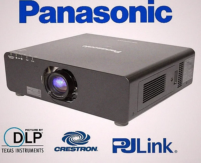 Panasonic PT-DZ6700 DLP Beamer Projektor / FULL HD 1920 x 1200 / 6000Ansi Lumen