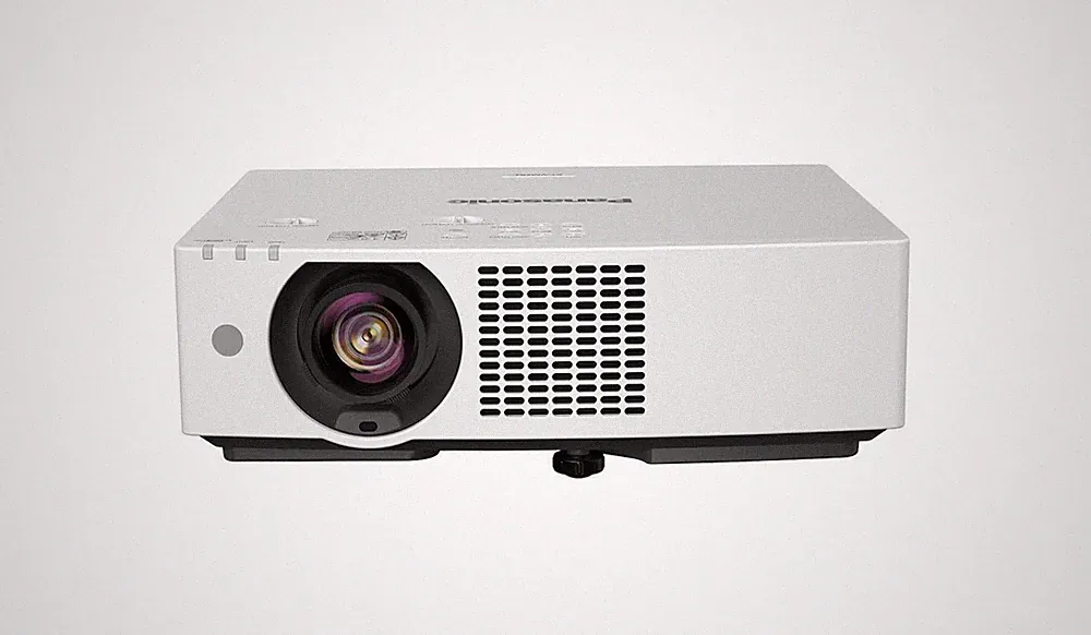 Panasonic PT-VMZ72EJ LCD Laser Beamer 7300 Lumen